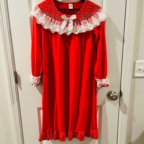Amazon Other - Red Long Sleeve Nightgown-Lace Trim & Crystals-Christmas/Polar Express/Santa